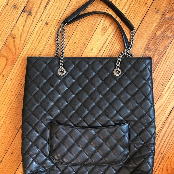 Authentic CHANEL Black Caviar Quilted tote - Picture 2 of 8